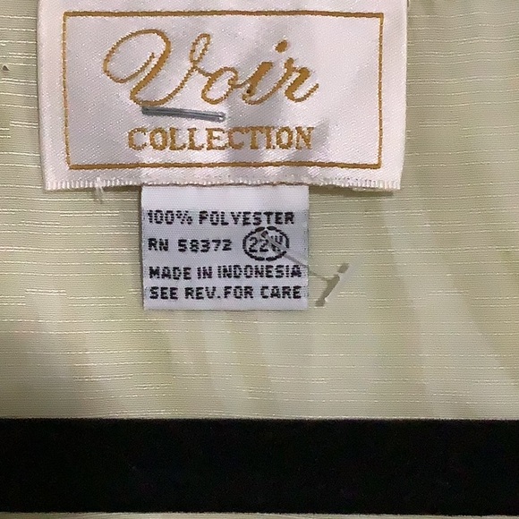 Voir Collection Green Blouse - Picture 5 of 5